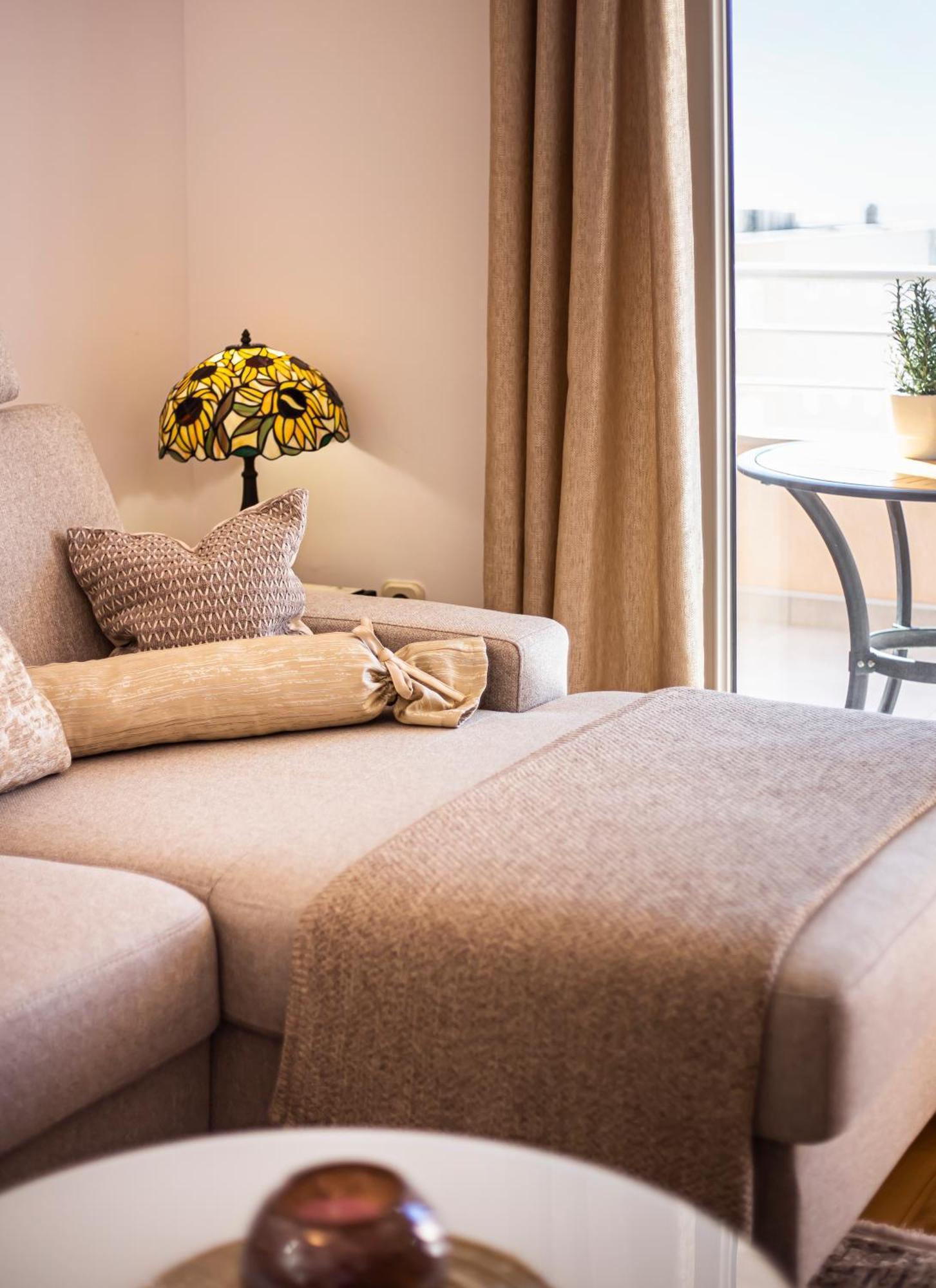 Apartment Anita With Amazing Sea View Makarska Buitenkant foto