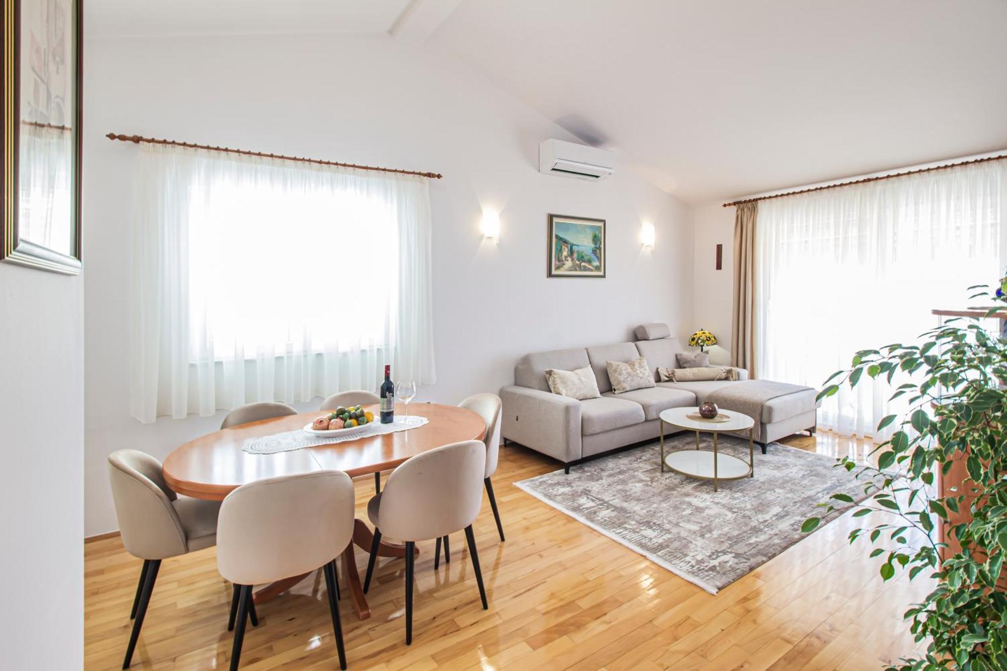 Apartment Anita With Amazing Sea View Makarska Buitenkant foto