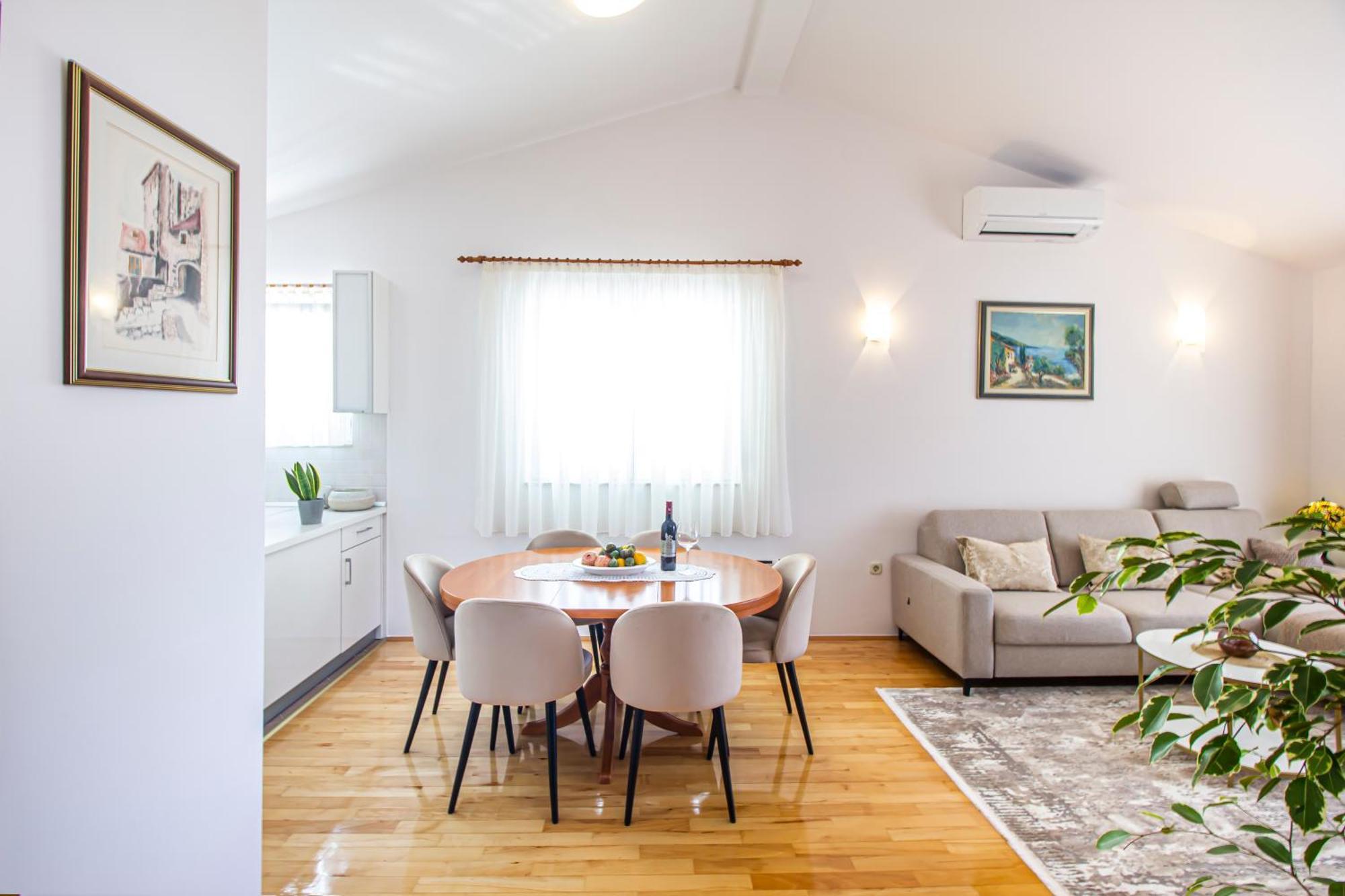 Apartment Anita With Amazing Sea View Makarska Buitenkant foto
