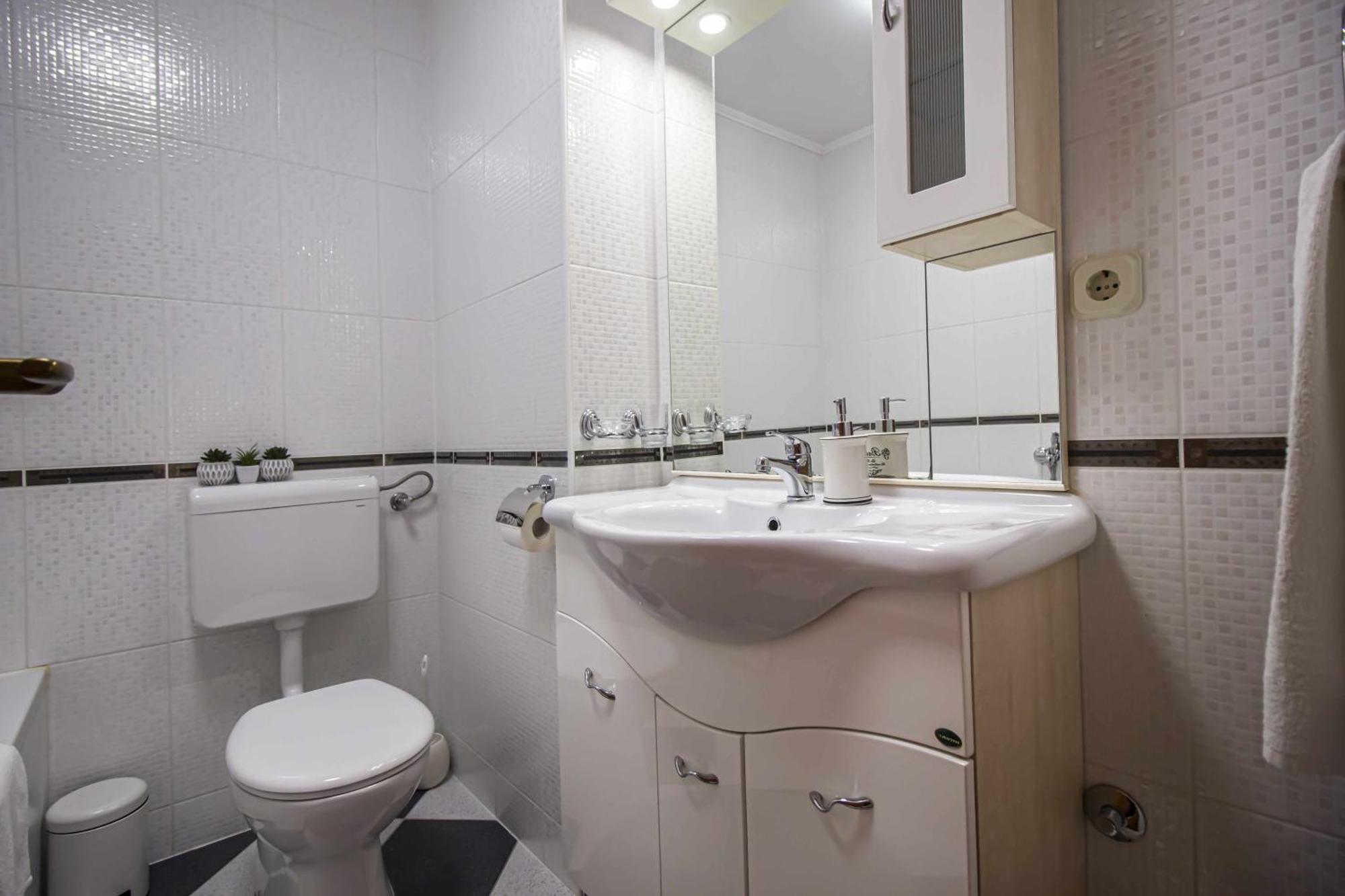 Apartment Anita With Amazing Sea View Makarska Buitenkant foto